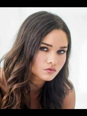 Zoe Bloom