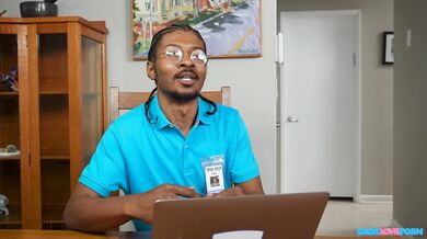 Sexy Cassie dostane naložené od masívneho BBC priamo do svojej tesnej kundy