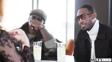 Ryšavka sa prehýba pod náporom dvoch klátov