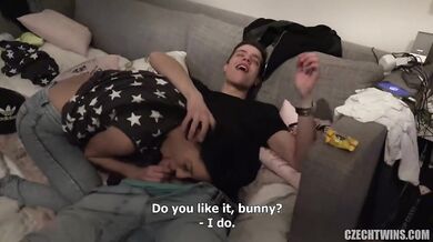 Sexy české sestry si užívajú nárez od poriadneho čuráka