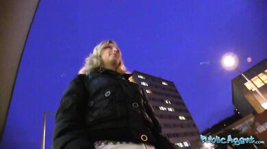 Amatérka sa síce červenala, ale nakoniec si vychutnala úplne všetko