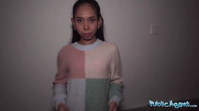 Babysitterka vystrčila zadoček a nechala sa poriadne ošukať