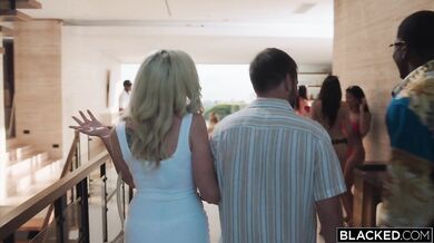 Lexi Lore a jej divoká jazda na house párty