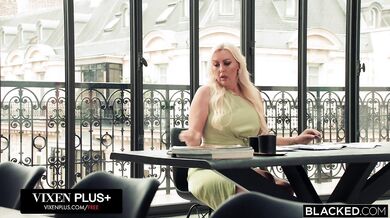 Sexy Ashby Winter a jej nenažraná premiéra