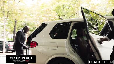 Sexy Ashby Winter a jej nenažraná premiéra