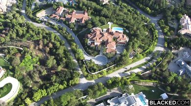 Savannah Bond a jej premiérový sendvič s dvomi obrovskými čiernymi penismi naraz