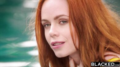 Kráska, ktorá sa nedokáže ovládať a ide tvrdo po svojom cieli