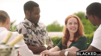 Kráska, ktorá sa nedokáže ovládať a ide tvrdo po svojom cieli