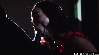 Spoločne si podali obrovský čierny penis