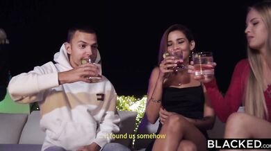 Agatha Vega a jej prázdninová jazda