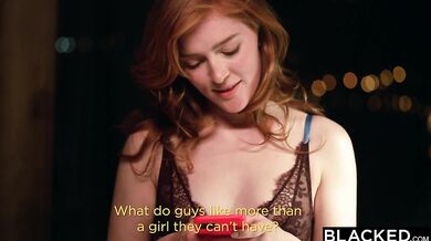 Jia a blonďavá Lika v divej trojke