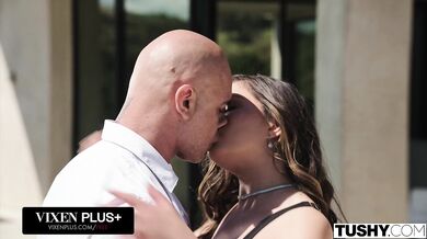 Scarlett Alexis dostáva nálož do análu