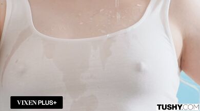 Haley Spades a jej extrémna jazda s dvomi mackami