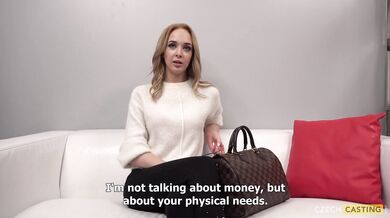 Štíhla blondínka Tatiana z Česka si užíva hriešnu jebačku