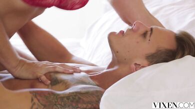 Kendra Sunderland a to najlepšie z jej scén