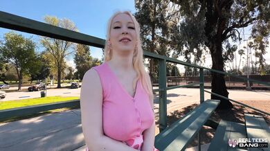 Gigi Sweets a jej nenásytný orál priamo pred tvojimi očami