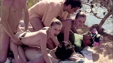 Nadržané dvojičky z Francúzska a ich jazda v piesku priamo pri mori