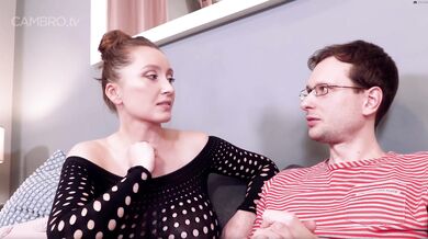 Keď sa do prsnatej baby pustia traja chlapi a dajú jej DP