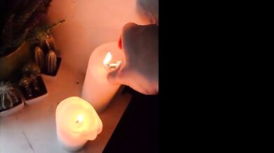 Mladá nadržaná baba balí a zvádza staršieho muža