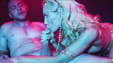 Ivy Wolfe a jej zmyselný nárez