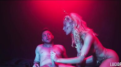 Ivy Wolfe a jej zmyselný nárez