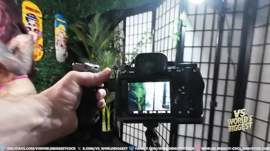 Luna Legend polyká masívny penis