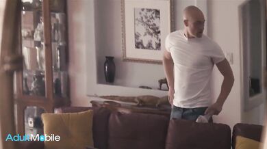 Drobnučká manželka zdvihla manželovi náladu poriadnou šukačkou