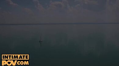 Amalia Davis, Merida Sat a Milan Cheek užili hromadný sex na lodi