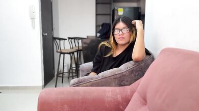 Bratova baba prosila o tvrdé mrdanie, pretože sa so mnou cíti oveľa nadržanejšia