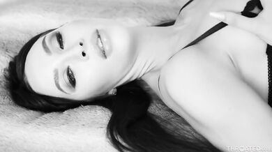 Ako vyzerá úplne perfektný facefuck s hlbokým hrdlom