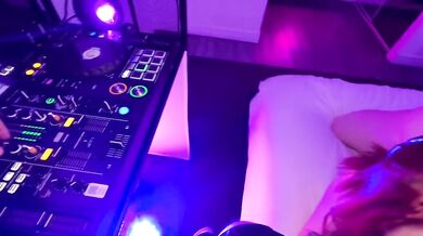 Neskutočné jebanie luxusnej postavy Abigaiil Morris