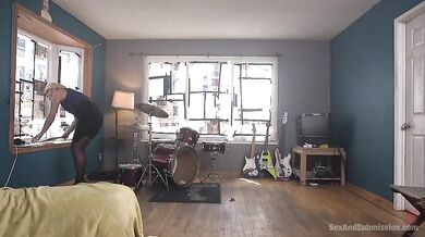 Nadržaná Summer Day si nechala poriadne naložiť a vyprcať všetky diery