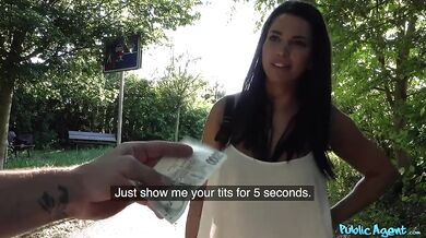 Dychtivá Chloe Lamour si nechala vyjebať kundu