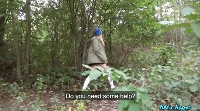 Poriadne mrdanie pri ceste, keď pomoc pri hľadaní šteniatka skončila jebáním do kundy