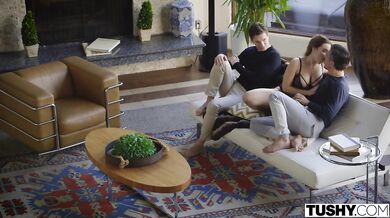 Natasha Nice si prvýkrát nechala narvať obe diery naraz