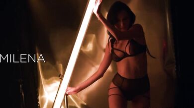 Mrdanie plné vášne zakončené náložou mrdky pre túto nažhavenú mačku