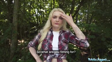 Rozpálená kráska využila situáciu a nechala sa poriadne ojebať pod šírym nebom