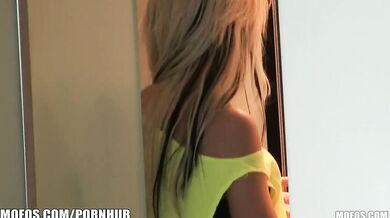 Spolubývajúca Jessa Rhodes sa nechala pristihnúť polonahá