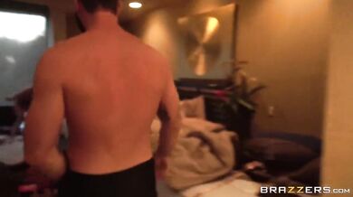 Abella Danger hostí brutálnu šukačku