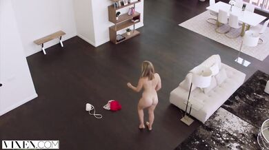 Milenka Mia Melano vtrhla za svojím sponzorom