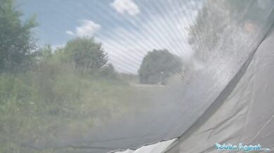 Kozatá Anissa Kate podviedla manžela