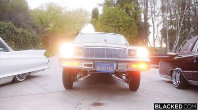 Violet Myers brutálne vyprcal gang ôsmich černochov