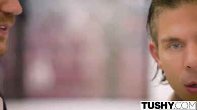 Lana Rhoades a jej prvý DP nárez s dvoma penismi naraz