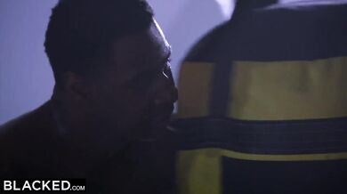 Riley Reid nechala zaplniť oba otvory dvoma obrími penismi naraz