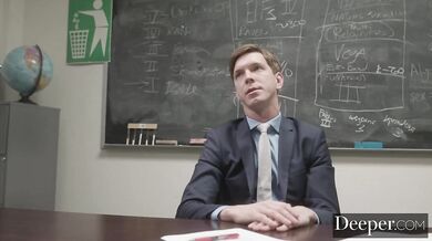 Nadržaná Alexa Grace si podmanila svojho obľúbeného učiteľa