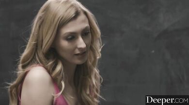 Nadržaná Alexa Grace si podmanila svojho obľúbeného učiteľa