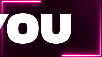 Nadržaná Sky Pierce a jej bleskový blowjob, kým rodičia vonku nakladajú kufor