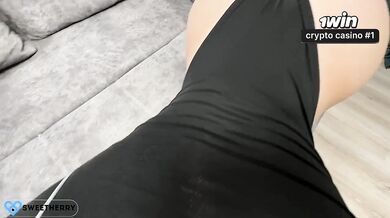 Brutálny nárez do veľkej riti nádhernej osemnásťročnej mačky