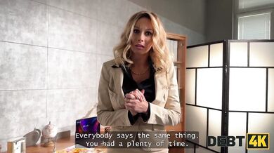 Karina King a jej žeravý mrd s vyberačom dlhov