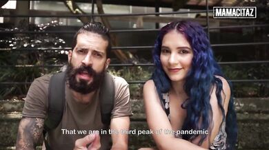 Min Galilea a Yenifer Chacon v akcii s masívnymi vtákmi